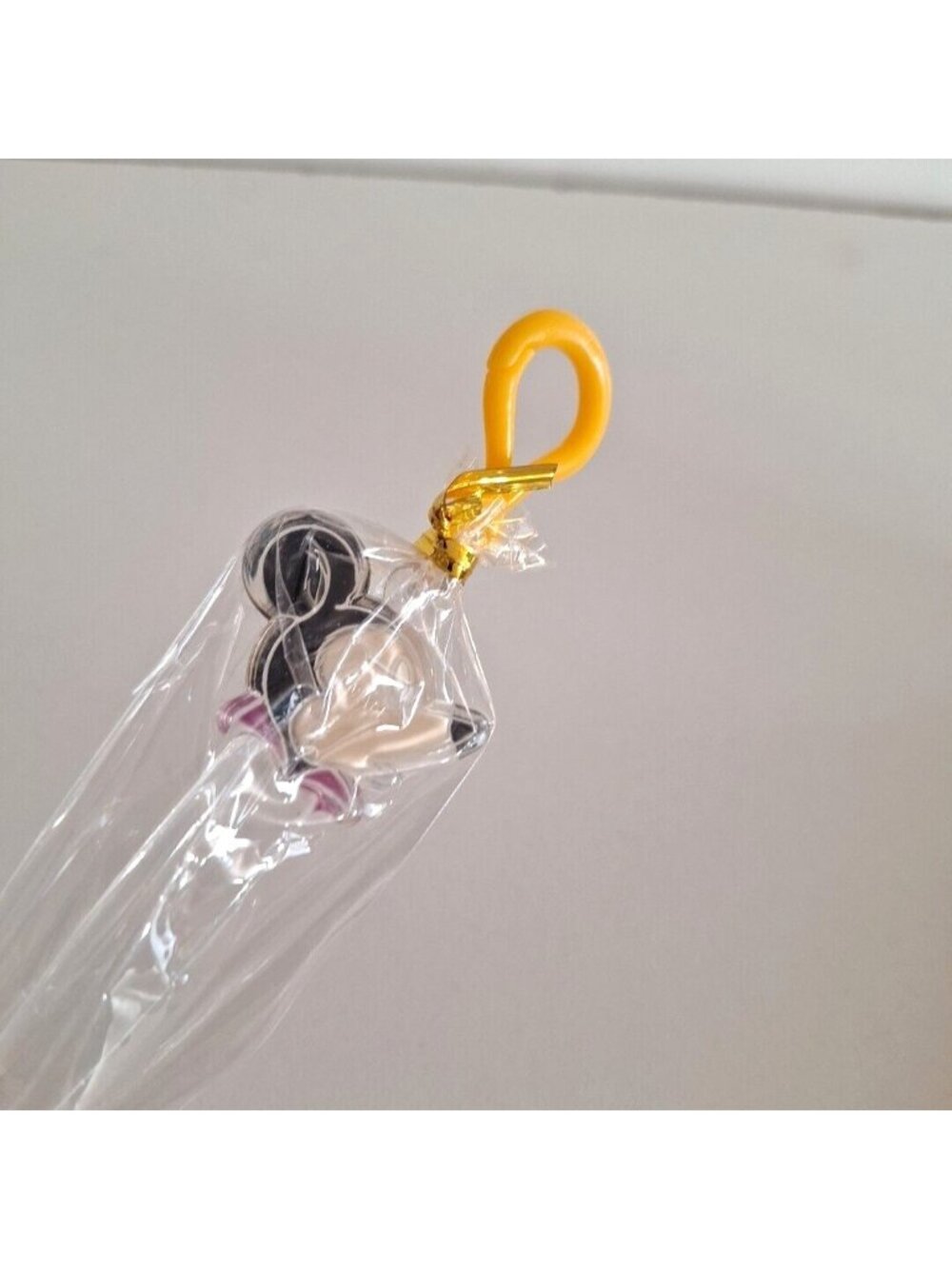 Disney Mickey Mouse Kids Toothbrush Travel Clip Yellow Clear - Picture 8 of 9